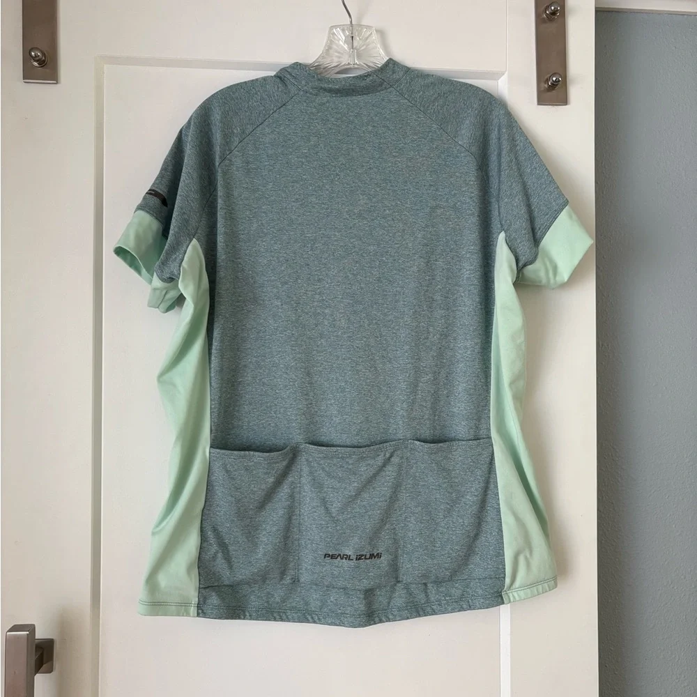 Pearl Izumi Women's Two-Tone Green Cycling Shirt - Picture 2 of 3